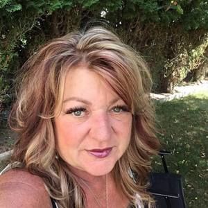 Meet your Posher, Laurie